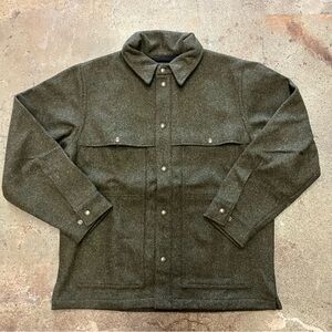 Filson Mackinaw Wool Cape Coat in Forest Green (M) (Made in USA 🇺🇸)